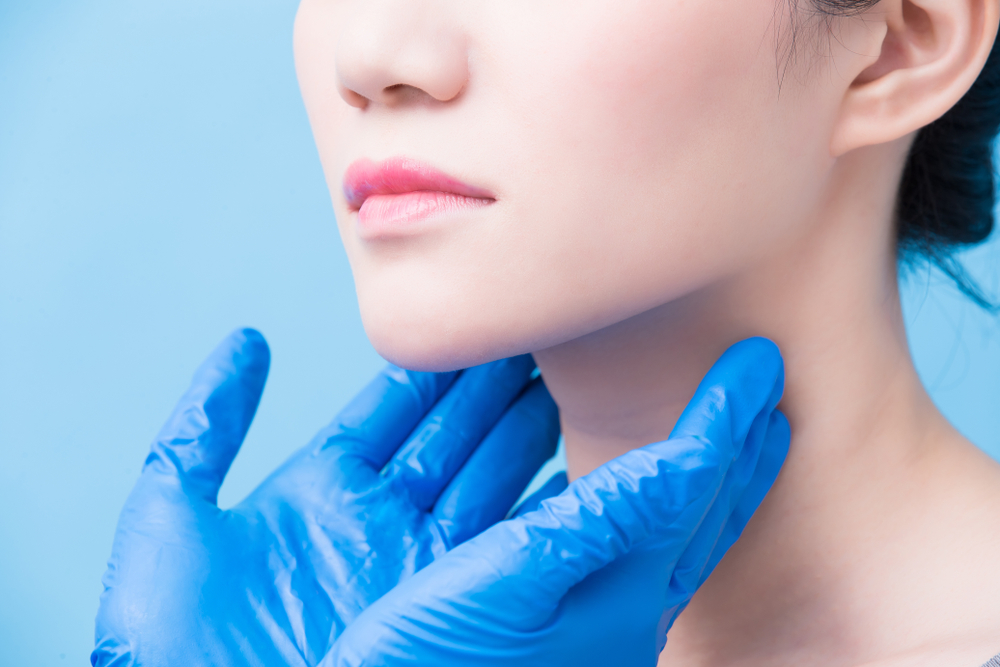 Women With Thyroid Gland Problem The Blue